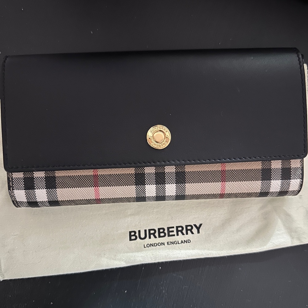 Burberry Halton Vintage Check & Leather Continental Wallet